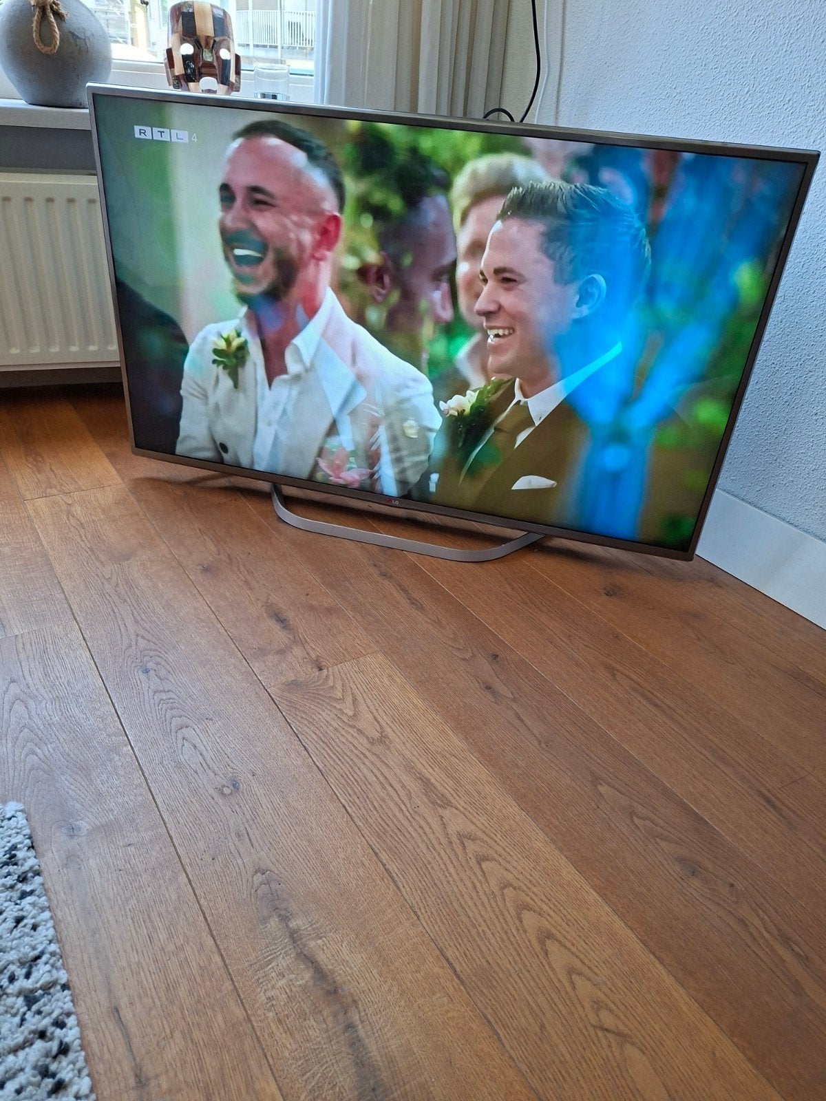 Te koop LG, 50 Hz, Ophalen of Verzenden, Zo goed als nieuw, 100 cm of meer