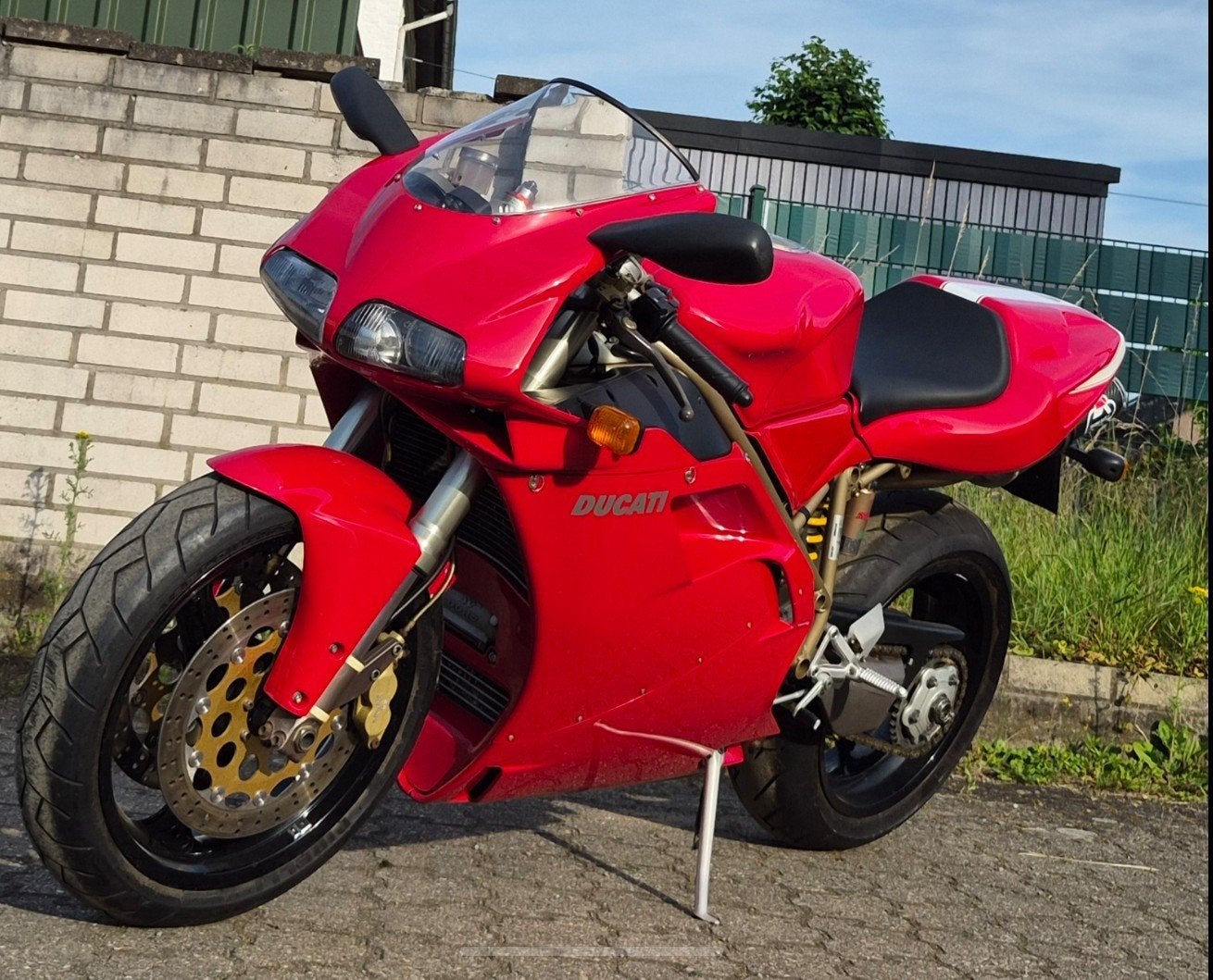Ducati 916 - Biposto 1998, Ophalen
