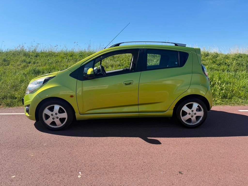 Chevrolet Spark 1.2 16V LT / KEURIGE AUTO / SUPERKOOPJE, Auto's, Chevrolet, Stof, Gebruikt, Zwart, 4 cilinders