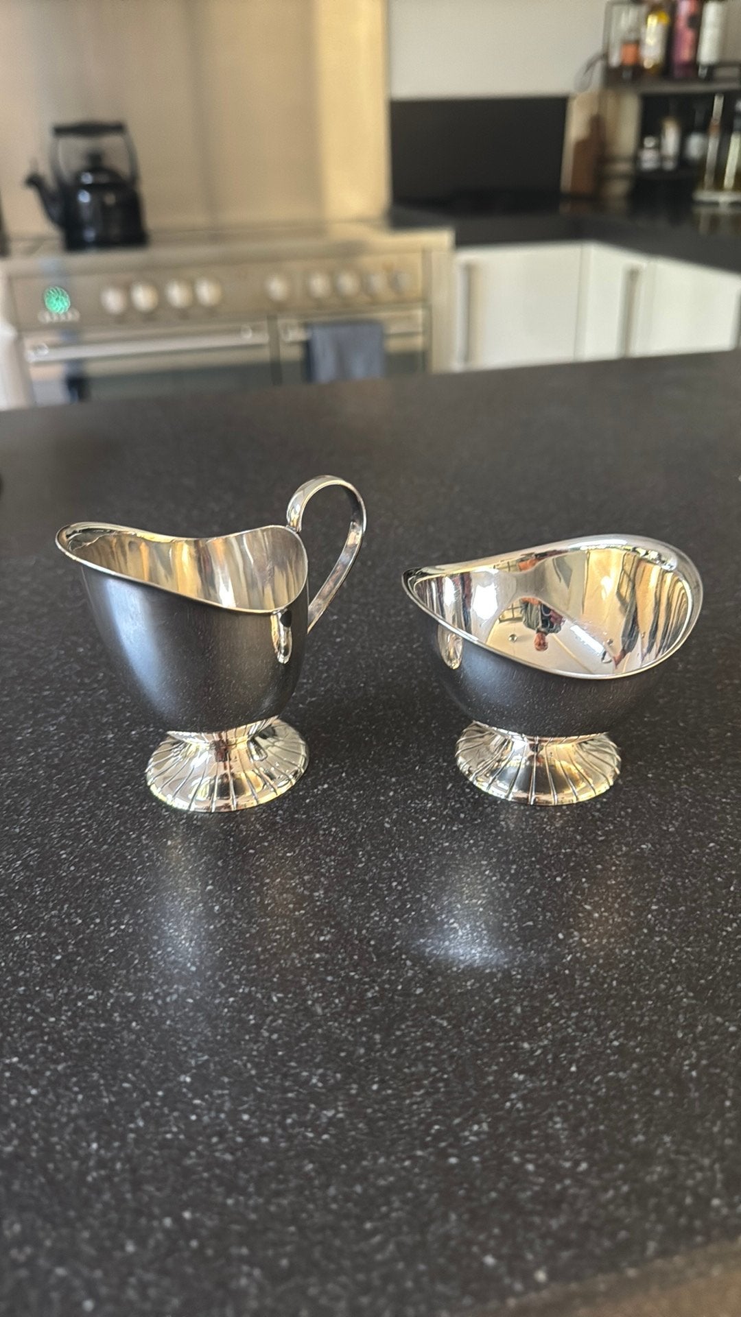 Sola suikerpot en melkkannetje, Antiek en Kunst, Ophalen of Verzenden, Zilver