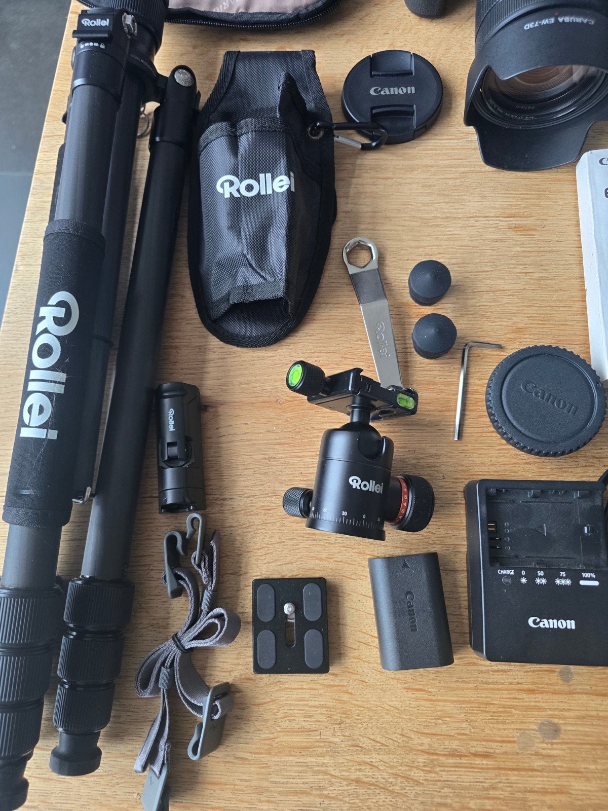 Canon EOS 90D DSLR Camermet EF-S 18-135mm lens en accessoi, Audio, Tv en Foto, Fotocamera's Digitaal, Spiegelreflex, Canon, Lensdop