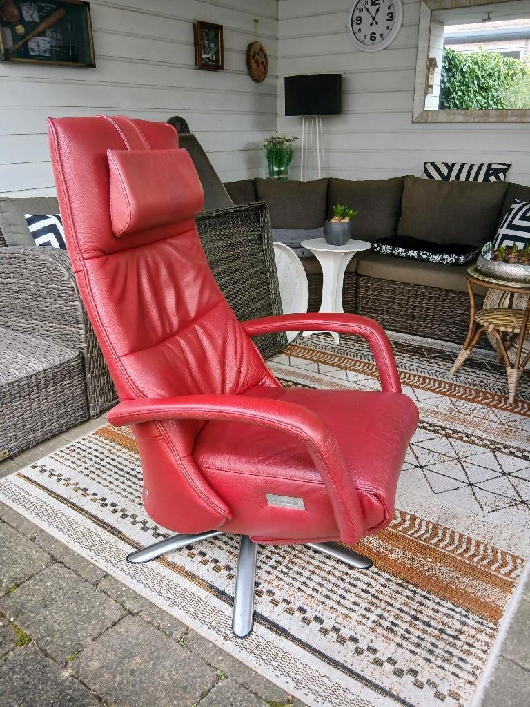 Prominent elekrisch verstelbare relaxstoel, Huis en Inrichting, Fauteuils, Ophalen, Gebruikt, Minder dan 75 cm, Leer