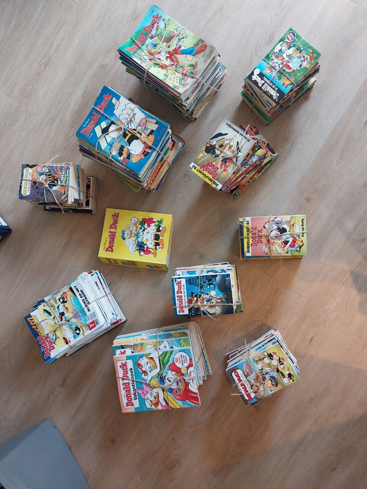 Grote collectie Donald Duck stripboeken en pockets, Boeken, Meerdere stripboeken, Ophalen, Gelezen, Walt Disney