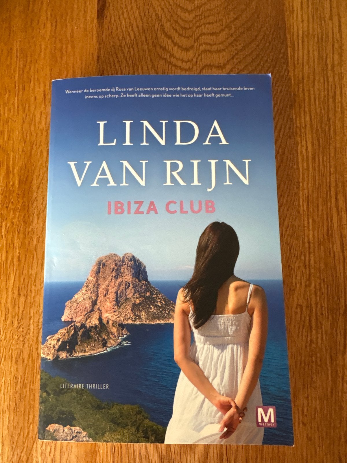 Linda van Rijn - Ibiza Club (Literaire thriller), Ophalen of Verzenden, Zo goed als nieuw