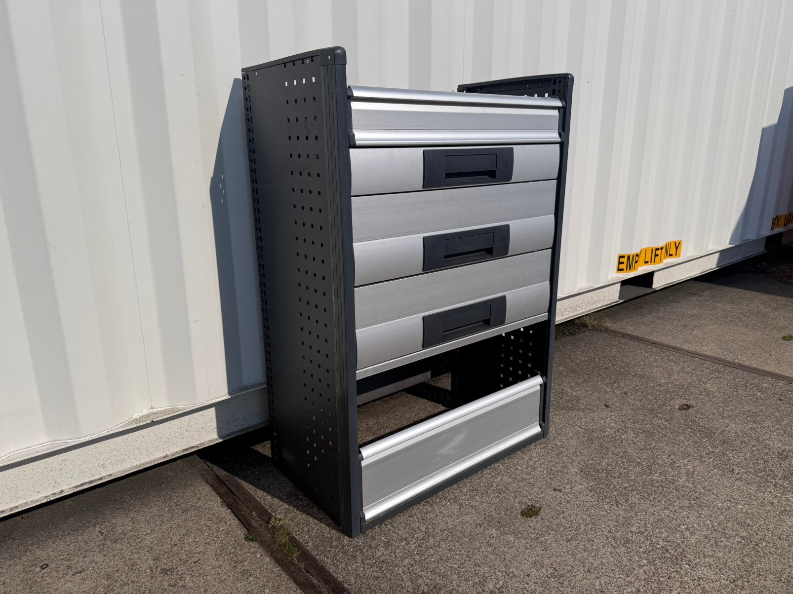 Nieuwstaat bott bedrijfswagen inrichting, Ophalen, Zo goed als nieuw