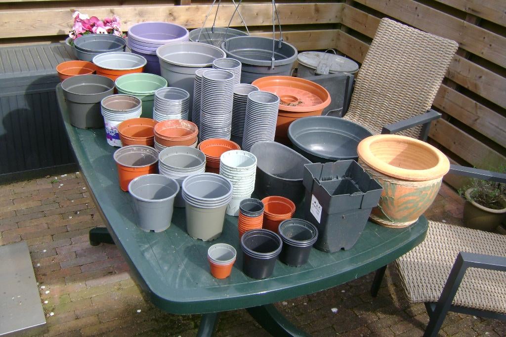 Kweek/hang/bloempotten, Ophalen, Kunststof, Gebruikt, Rond