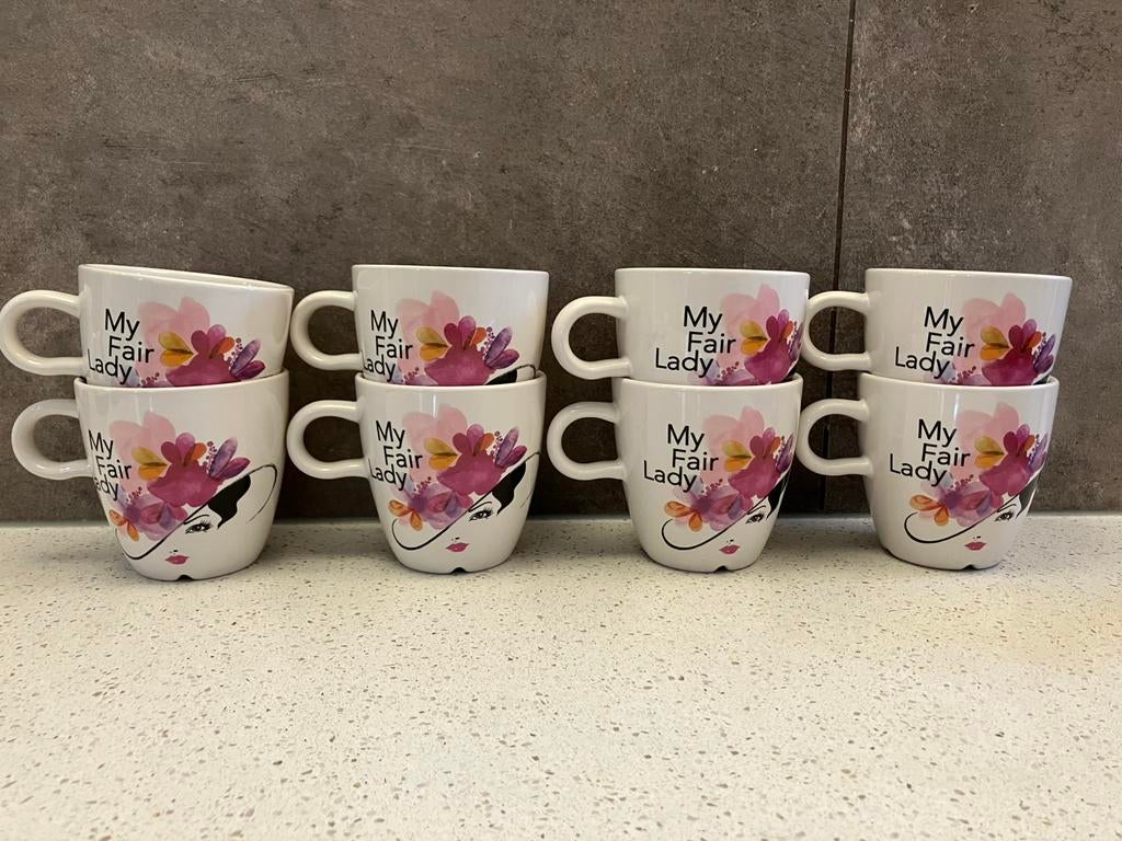 8 Douwe Egberts bekers - My Fair Lady - nieuw, Huis en Inrichting, Nieuw, Ophalen of Verzenden, Overige stijlen, Kop(pen) en/of Schotel(s)