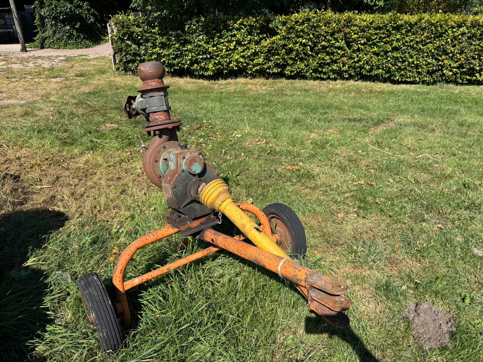 Beregenings pomp, sproeier, buizen, Ophalen