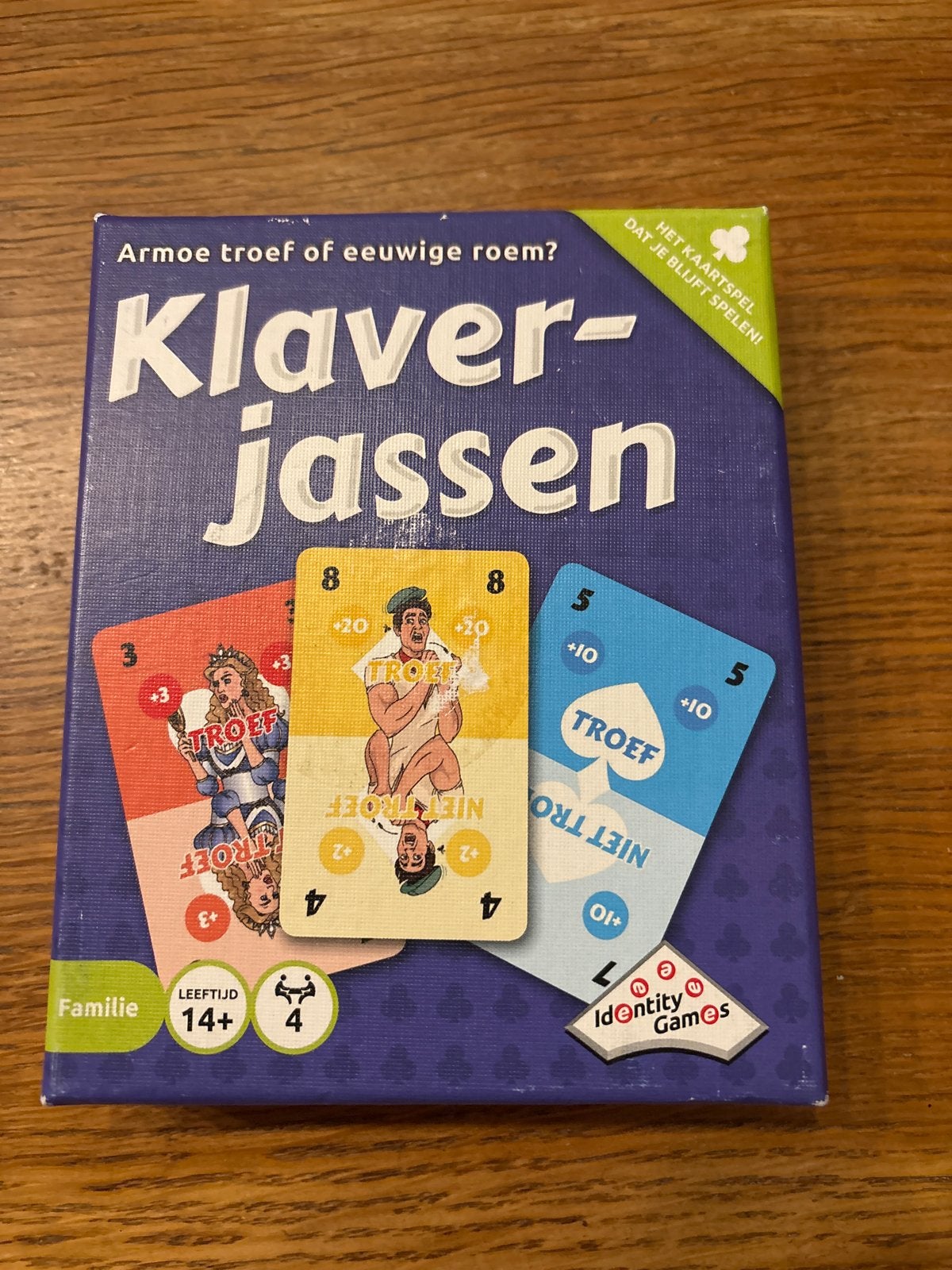 Klaverjassen kaartspel - Armoe troef of eeuwige roem?, Drie of vier spelers, Ophalen of Verzenden, Nieuw