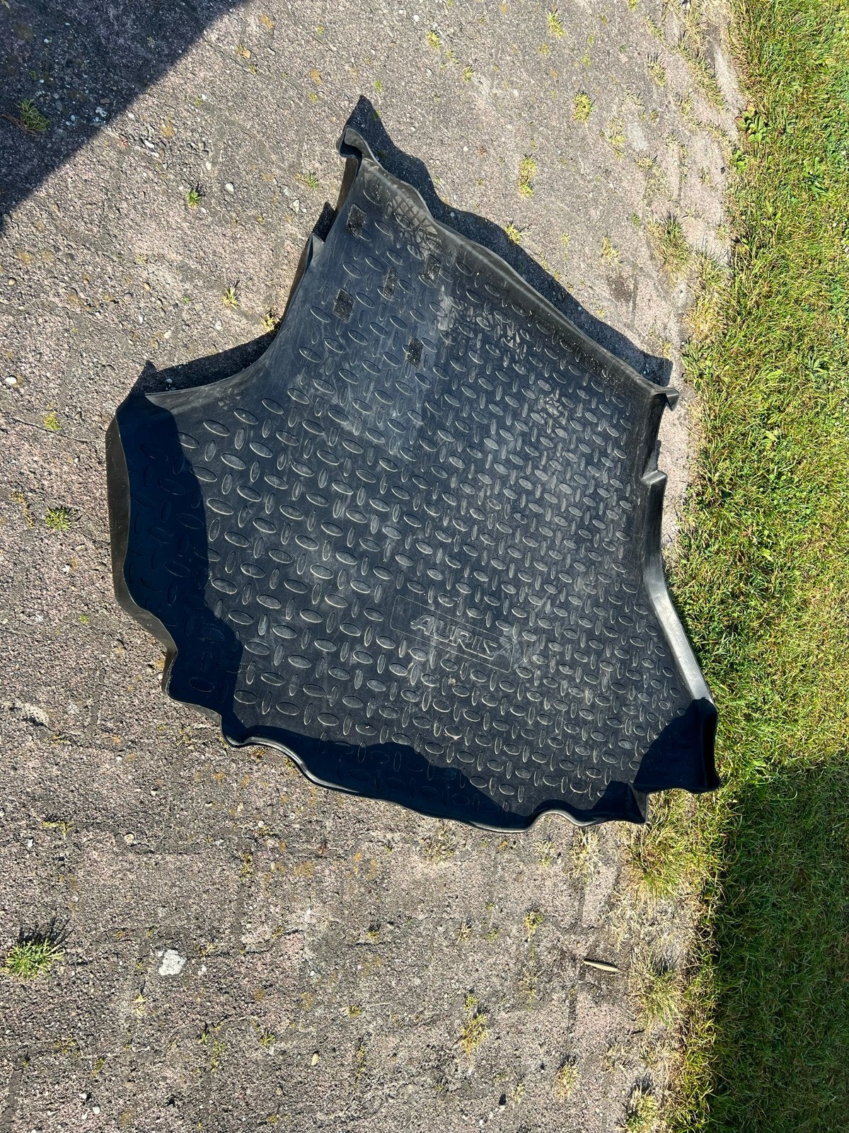 Rubberen mattenset en kofferbakmat Toyota Auris, Ophalen, Gebruikt