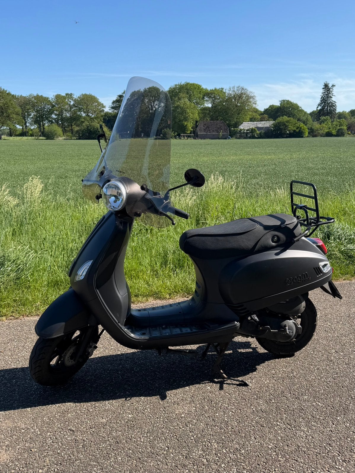 AGM VX50i in mat zwart, Gebruikt, Benzine, Ophalen, Overige merken