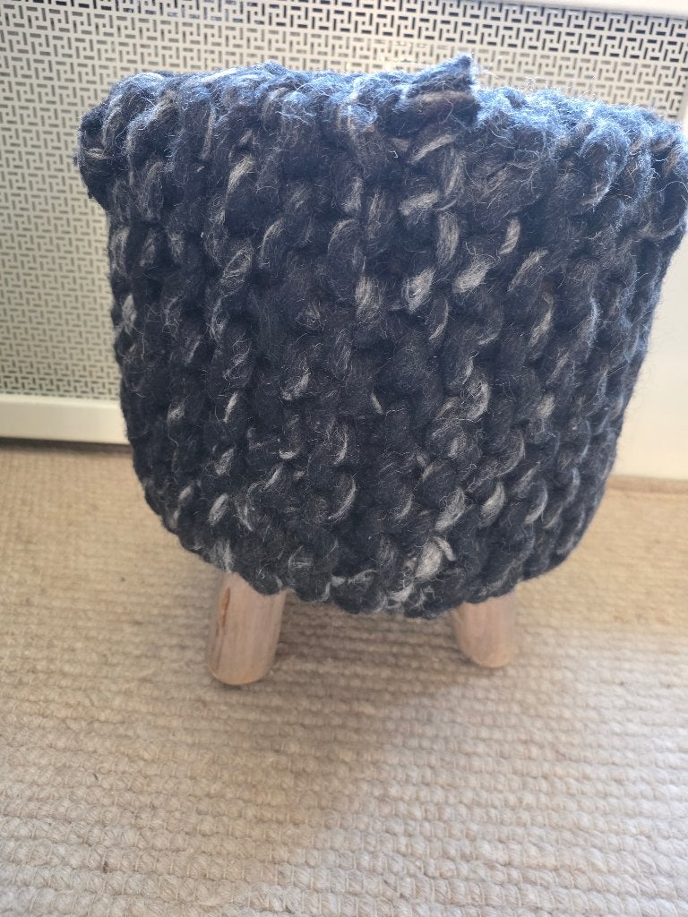 Wollen krukje met houten pootjes, Ophalen, Zo goed als nieuw, Overige materialen