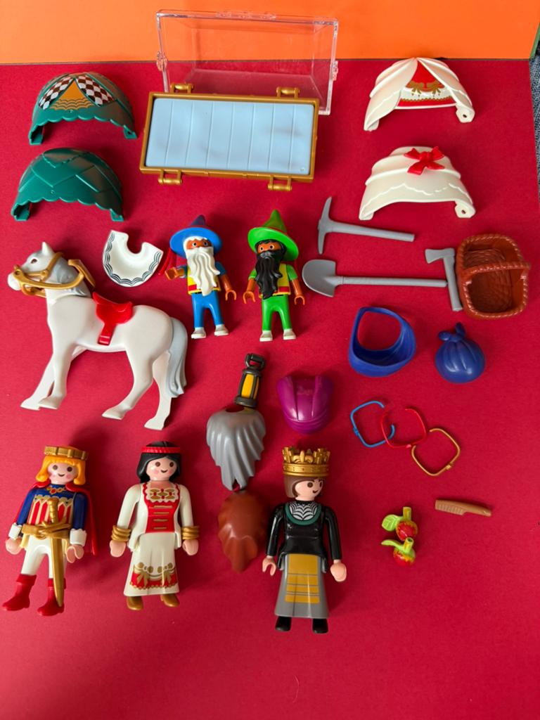 Mei 202: playmobil: onderdelen sneeuwwitje en de dwergen, Kinderen en Baby's, Speelgoed | Playmobil, Ophalen of Verzenden, Gebruikt