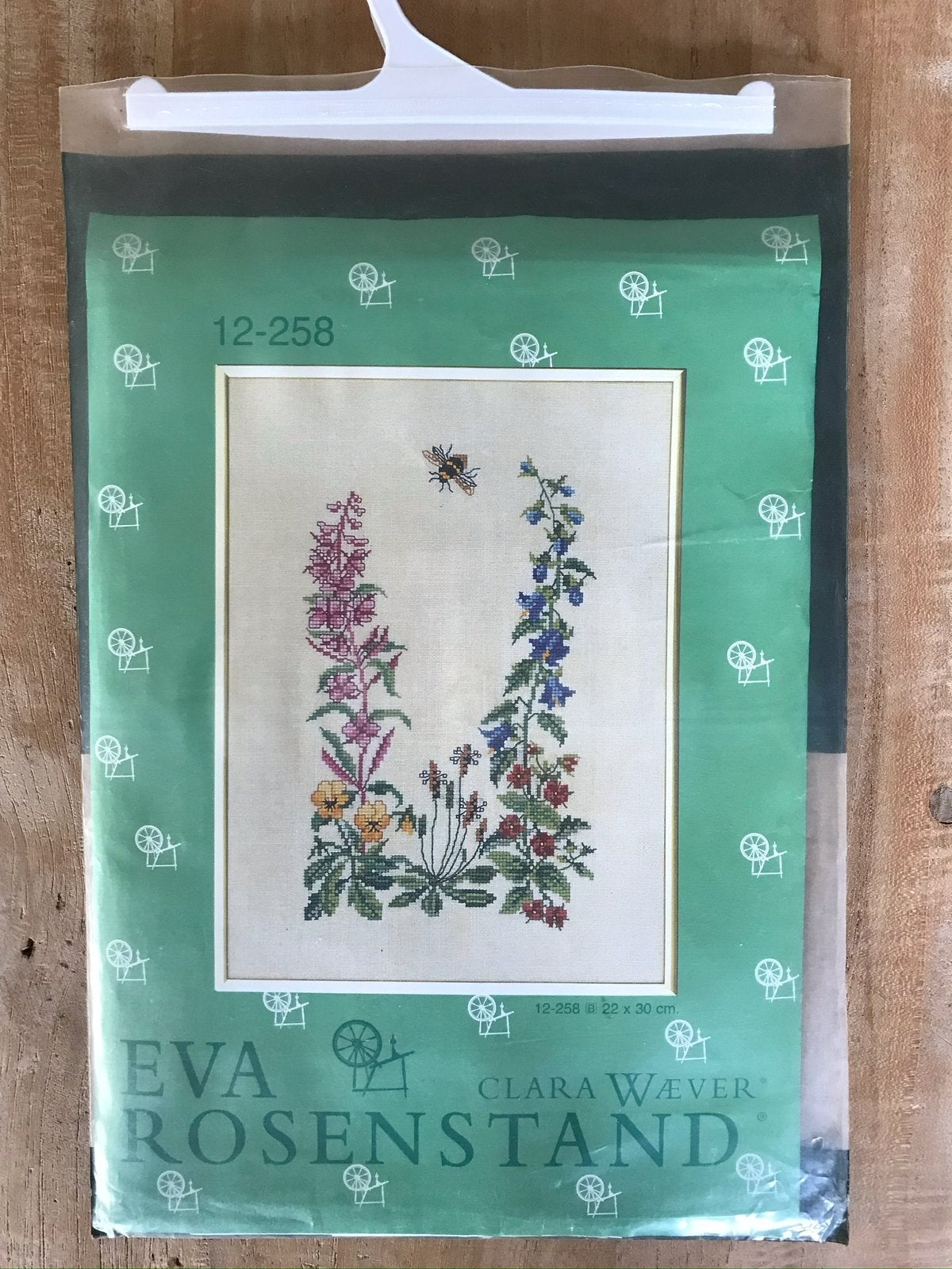 2 x borduurpakket 🧵🪡  Eva Rosenstand p/stuk 15, Hobby en Vrije tijd, Ophalen of Verzenden, Nieuw, Borduurpakket