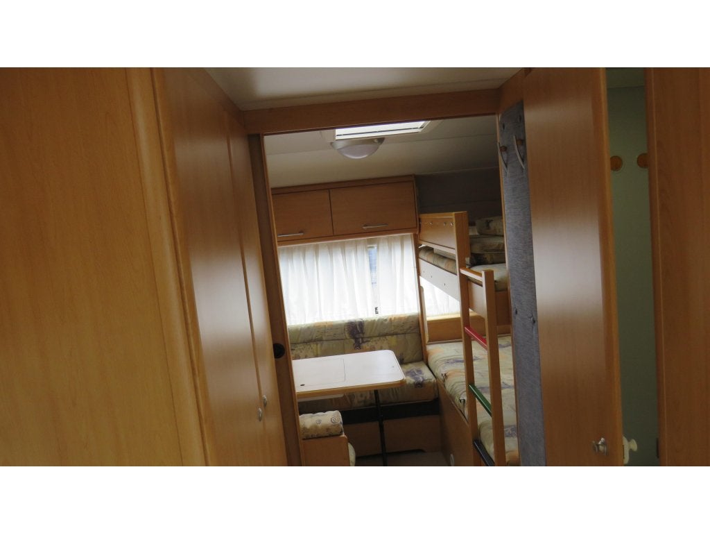 Foto 21 van KNAUS SUDWIND 550 TKM BJ 2001 NU €6999