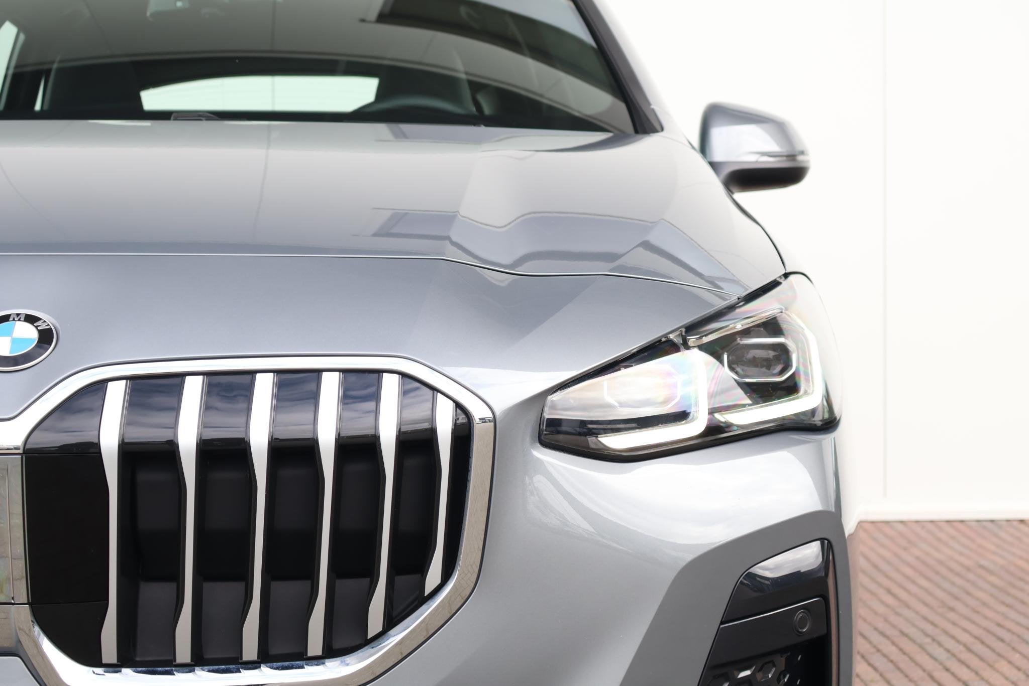 BMW 2 Serie Active Tourer 220i / M-Sport Pakket / Pano Dak /, Stof, Gebruikt, Met garantie (alle), Origineel Nederlands