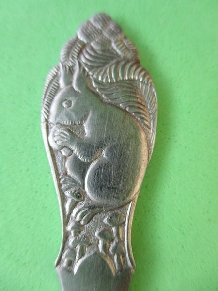 (KB5629) Kinderbestek Eekhoorn dwarslepel (model 2), Ophalen of Verzenden, Gebruikt