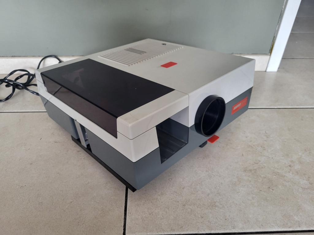 Revue 3200 Autofocus automatische diaprojector, Ophalen, Gebruikt
