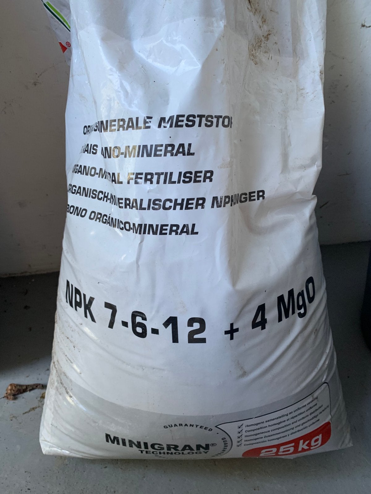 Kunstmest / Siertuinmeststof npk 7-6-12 (zak 15 kg), Ophalen of Verzenden, Overige typen
