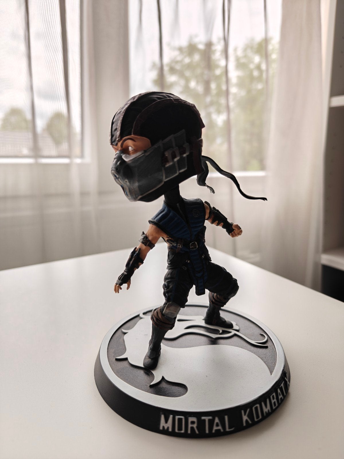 Mezco Toyz Sub-Zero Mortal Kombat X Bobblehead, Ophalen of Verzenden, Gebruikt