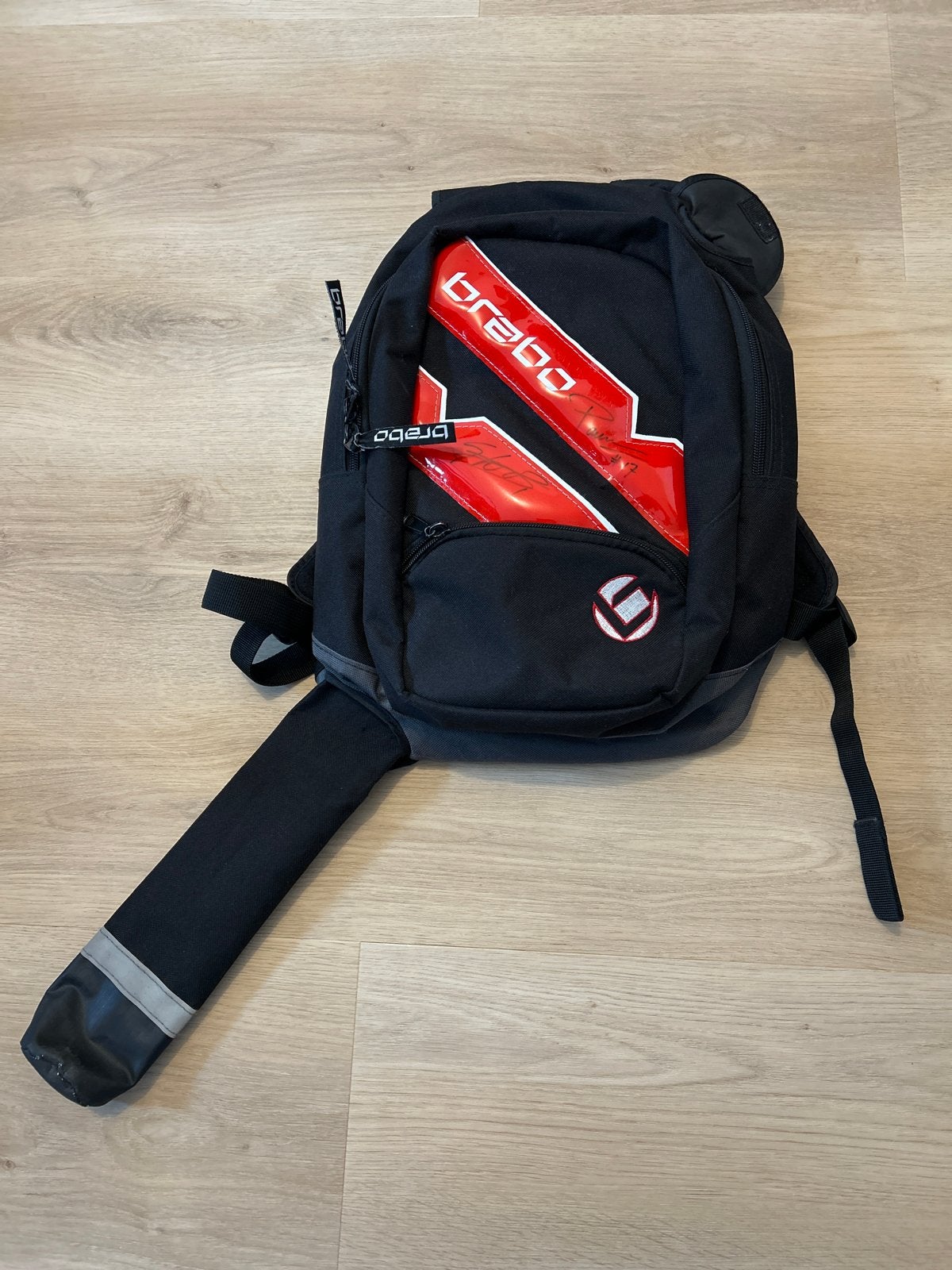 Brabo hockey rugzak - Zwart/Rood, Ophalen, Zo goed als nieuw, 25 tot 40 cm, Overige merken