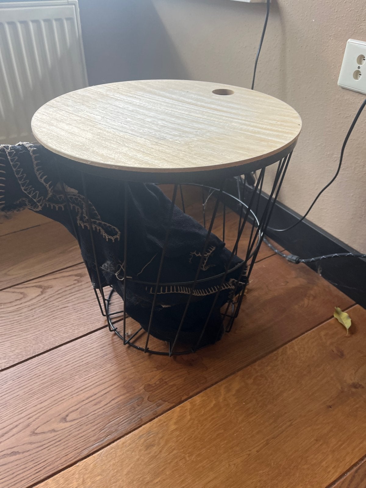 Bijzettafel met opbergruimte - Rond, hout en metaal, Ophalen, Minder dan 45 cm, Minder dan 55 cm, Gebruikt