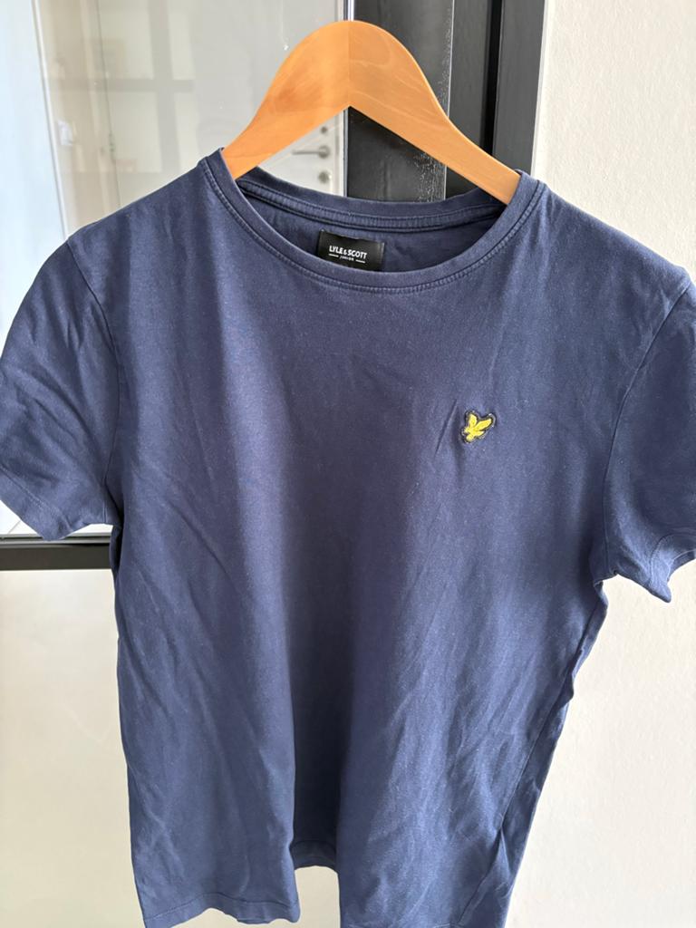 Lyle & Scott T-shirt Blauw Maat 15/16 (S), Ophalen of Verzenden, Zo goed als nieuw, Jongen, Shirt of Longsleeve