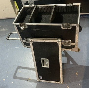 Flightcase met wielen en uitschuifbaar handvat, Muziek en Instrumenten, Behuizingen en Koffers, Ophalen, Gebruikt, Overige instrumenten
