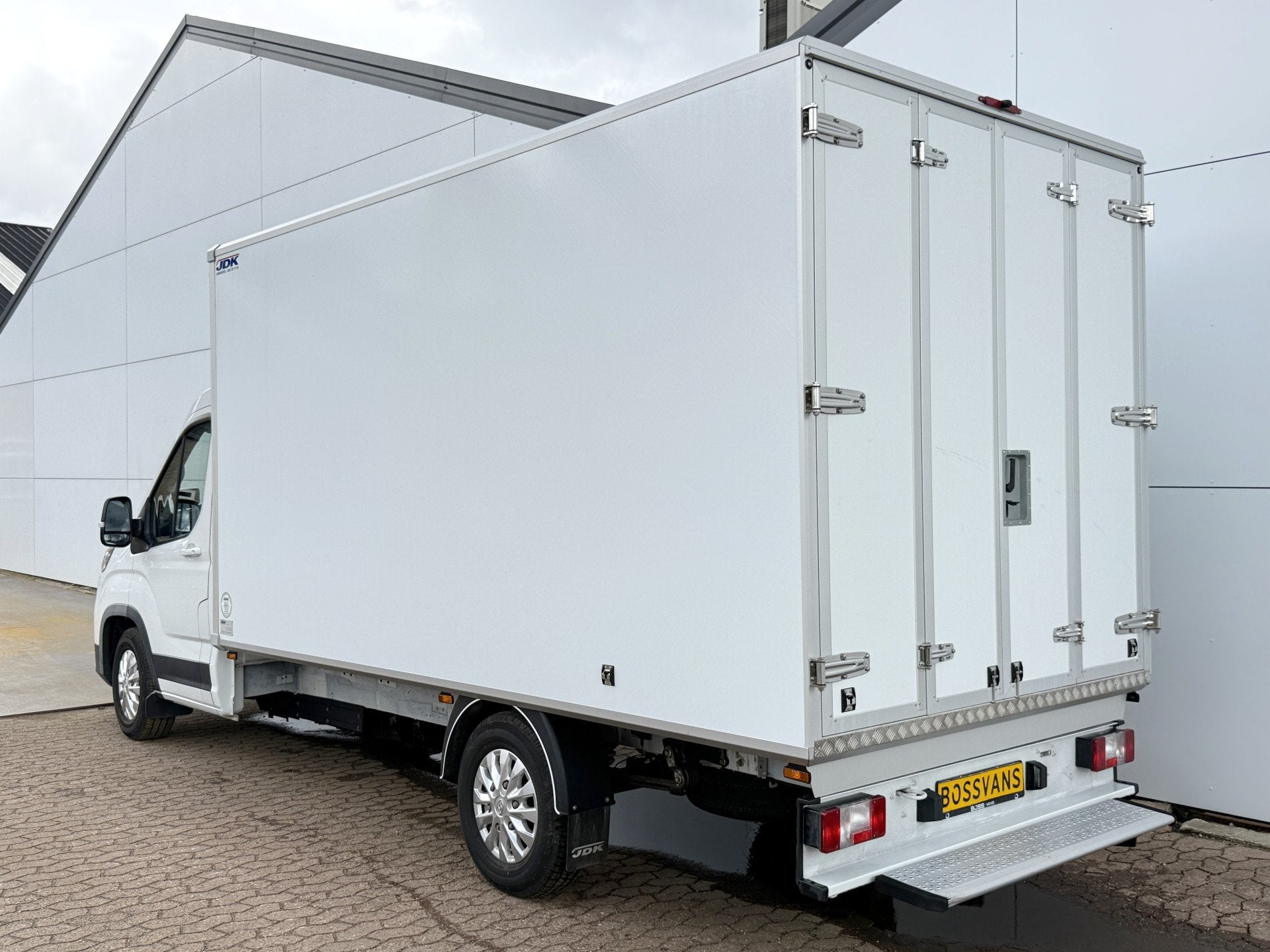Foto 2 van Maxus eDeliver9 65kWh 204PK Elektrisch! 171km WLTP Elektrisc