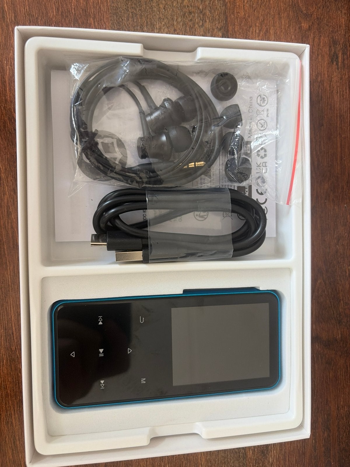 AGPTEK MP3-speler met Bluetooth en radio - Blauw, Audio, Tv en Foto, Mp4-spelers, Overige merken, Met radio, Nieuw, Ophalen of Verzenden