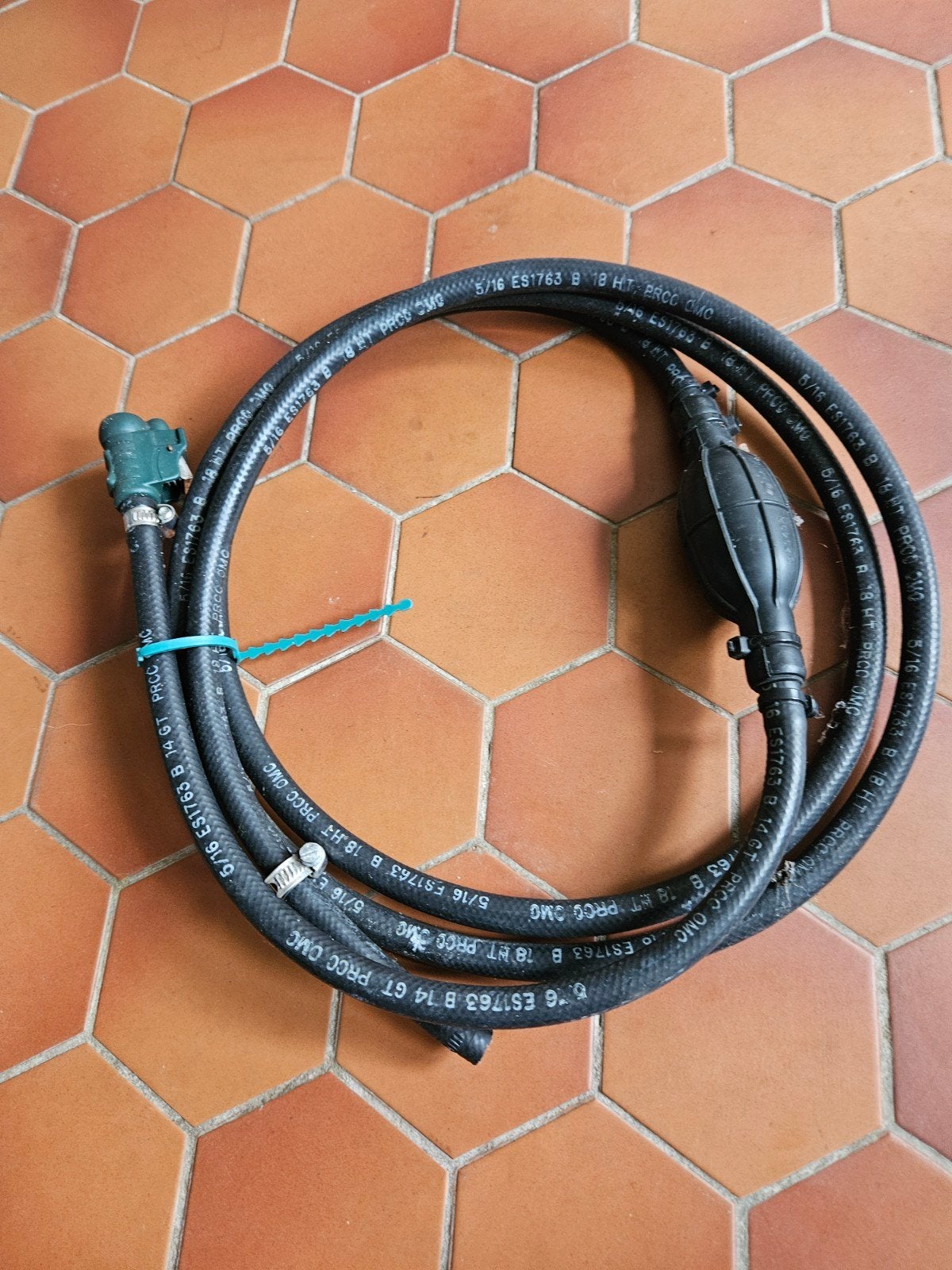Brandstofslang met pomp voor buitenboordmotor, Ophalen of Verzenden, Gebruikt, Motor en Techniek