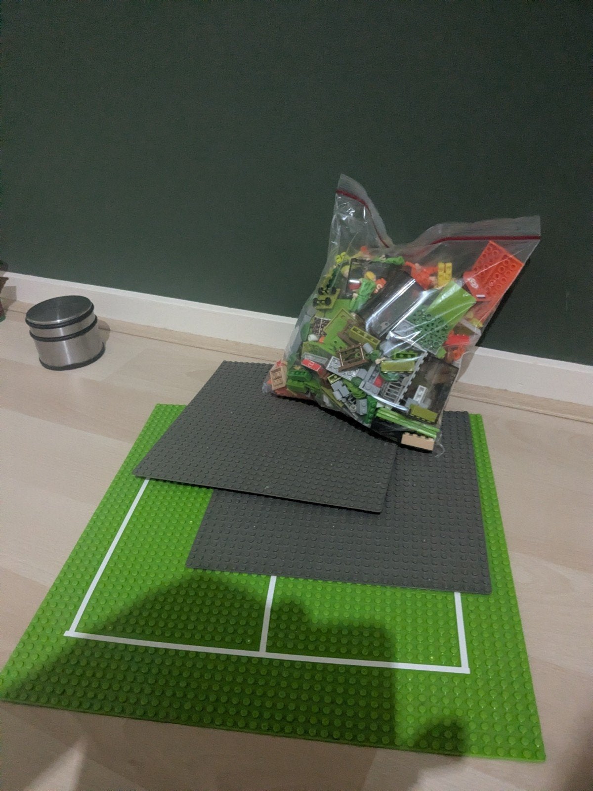 Lego van de Plus met drie grondplaten. Voetbal en supermarkt, Ophalen of Verzenden