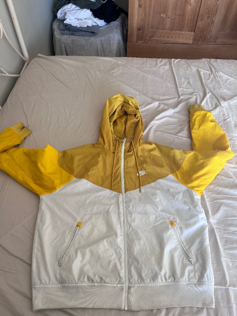 Nike tussenjas, Maat 48/50 (M), Geel, Nike, Ophalen of Verzenden