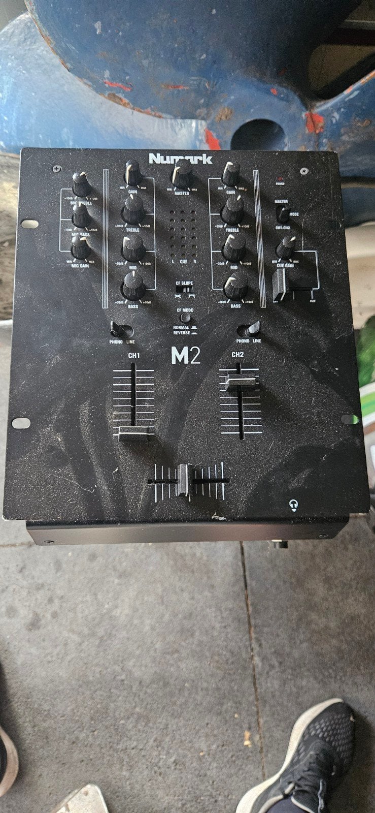 Numark M2 DJ Mixer - 2-kanaals met microfooningang, Muziek en Instrumenten, Mengpanelen, Ophalen of Verzenden, Gebruikt, Minder dan 5 kanalen