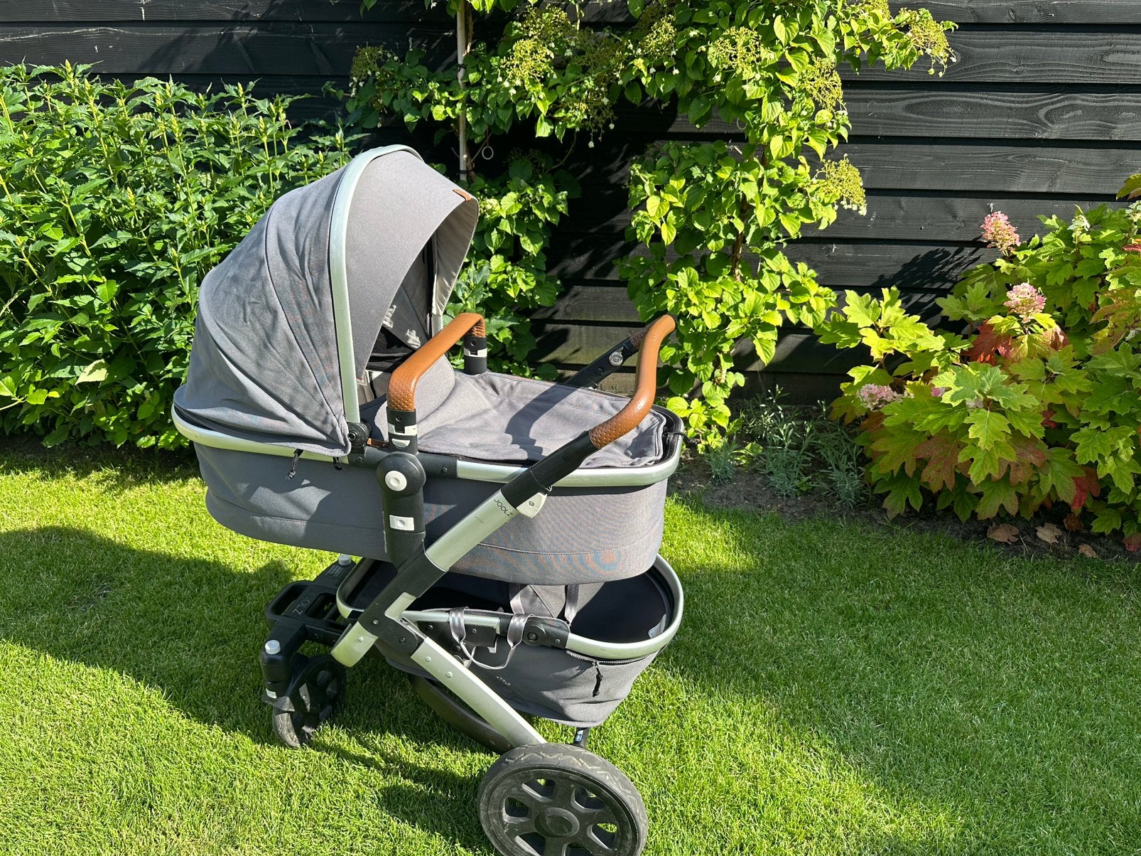 Zeer nette Joolz Geo 2- kleur Hippo grey, Kinderen en Baby's, Kinderwagens en Combinaties, Ophalen, Zo goed als nieuw, Overige merken