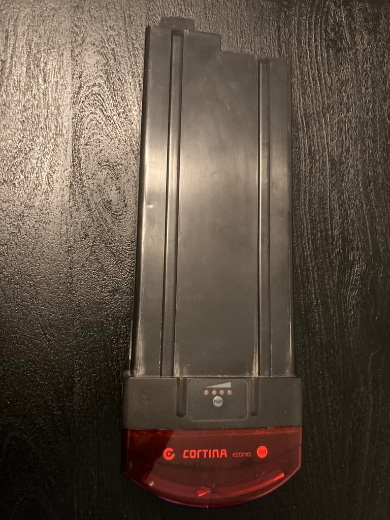 Accu Cortina Ecomo 36V 300 laadt niet op + oplader, Ophalen, Gebruikt