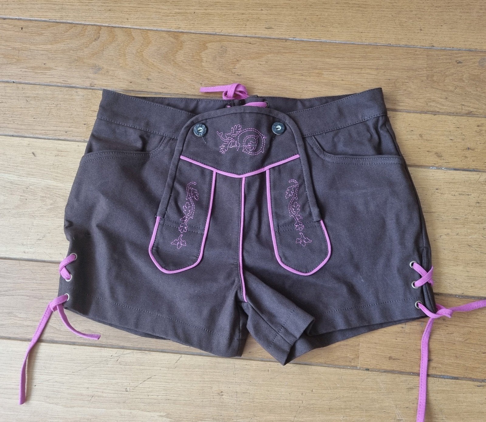Nieuwe Bruine Lederhose met Roze Details - Maat 36, Kleding | Dames, Nieuw, Ophalen of Verzenden, Maat 36 (S), Bruin