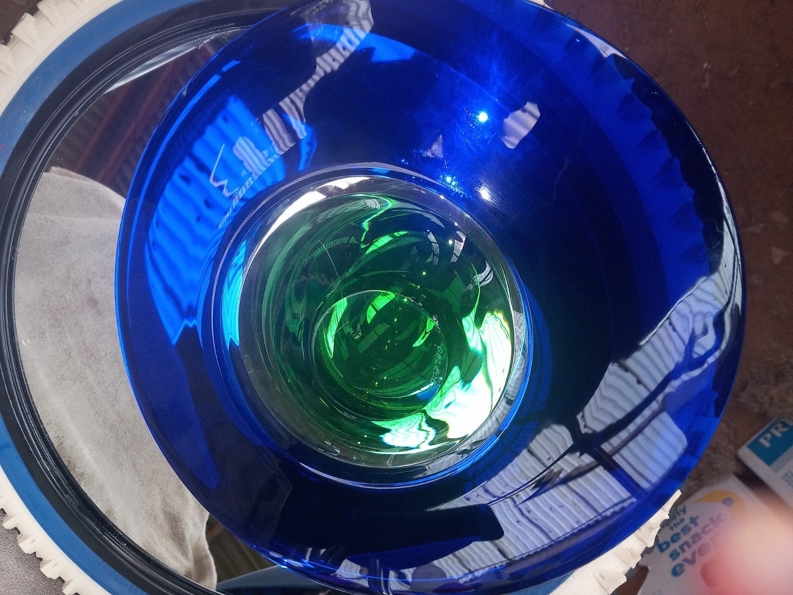 Unieke Blauw-Groene Glazen Schaal - Decoratief Kunstobject, Ophalen of Verzenden