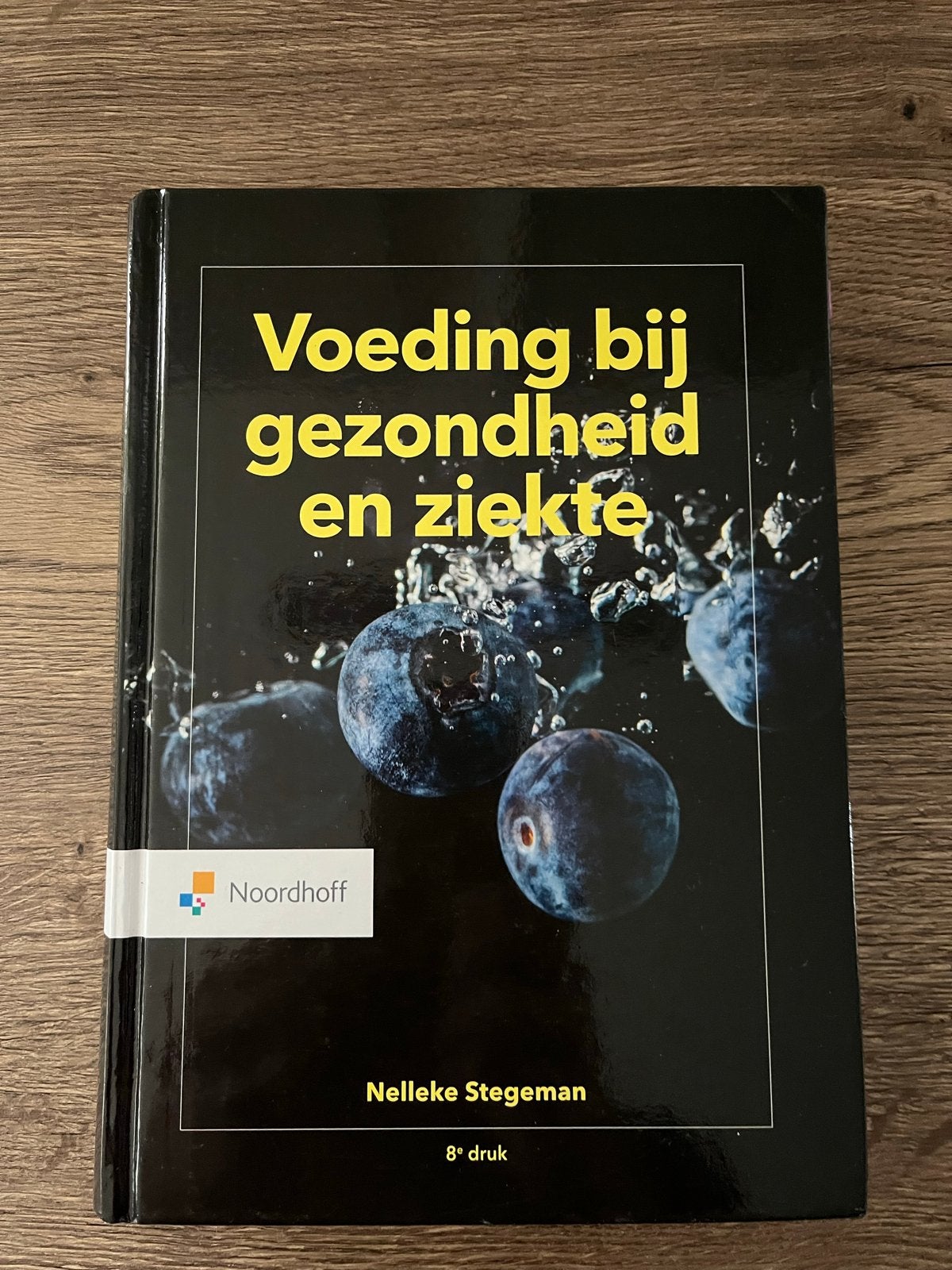 Voeding bij gezondheid en ziekte - Nelleke Stegeman, Ophalen of Verzenden, Zo goed als nieuw, Dieet en Voeding