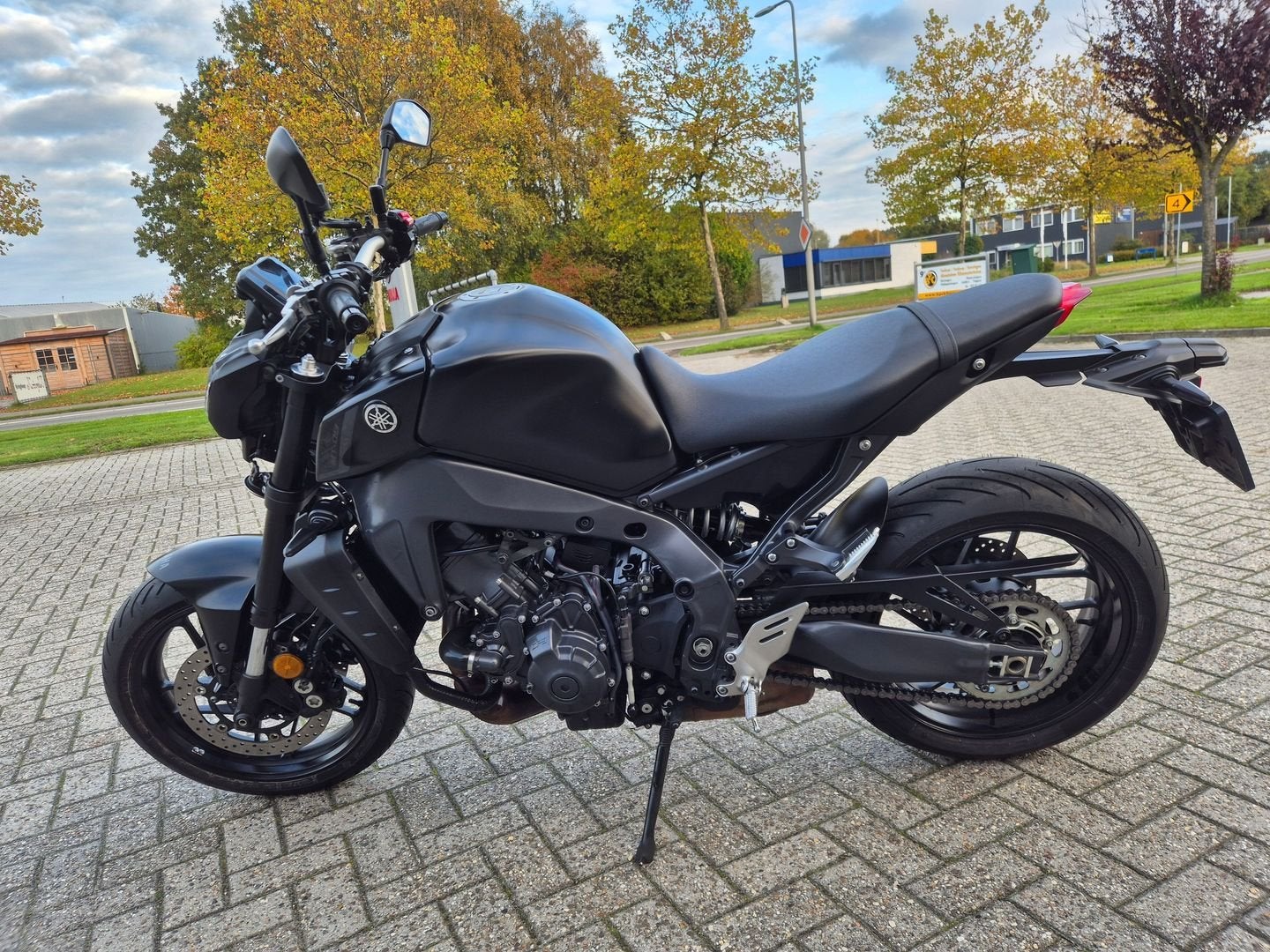 YAMAHA MT 09 (bj 2023), Motoren, 890 cc, Motorrijbewijs A, Bedrijf, Meer dan 35 kW