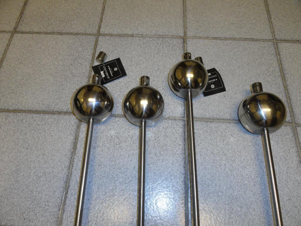 2 RVS tuinfakkels Lifestyle Gardenlight + ltr. lampenolie, Ophalen, Nieuw