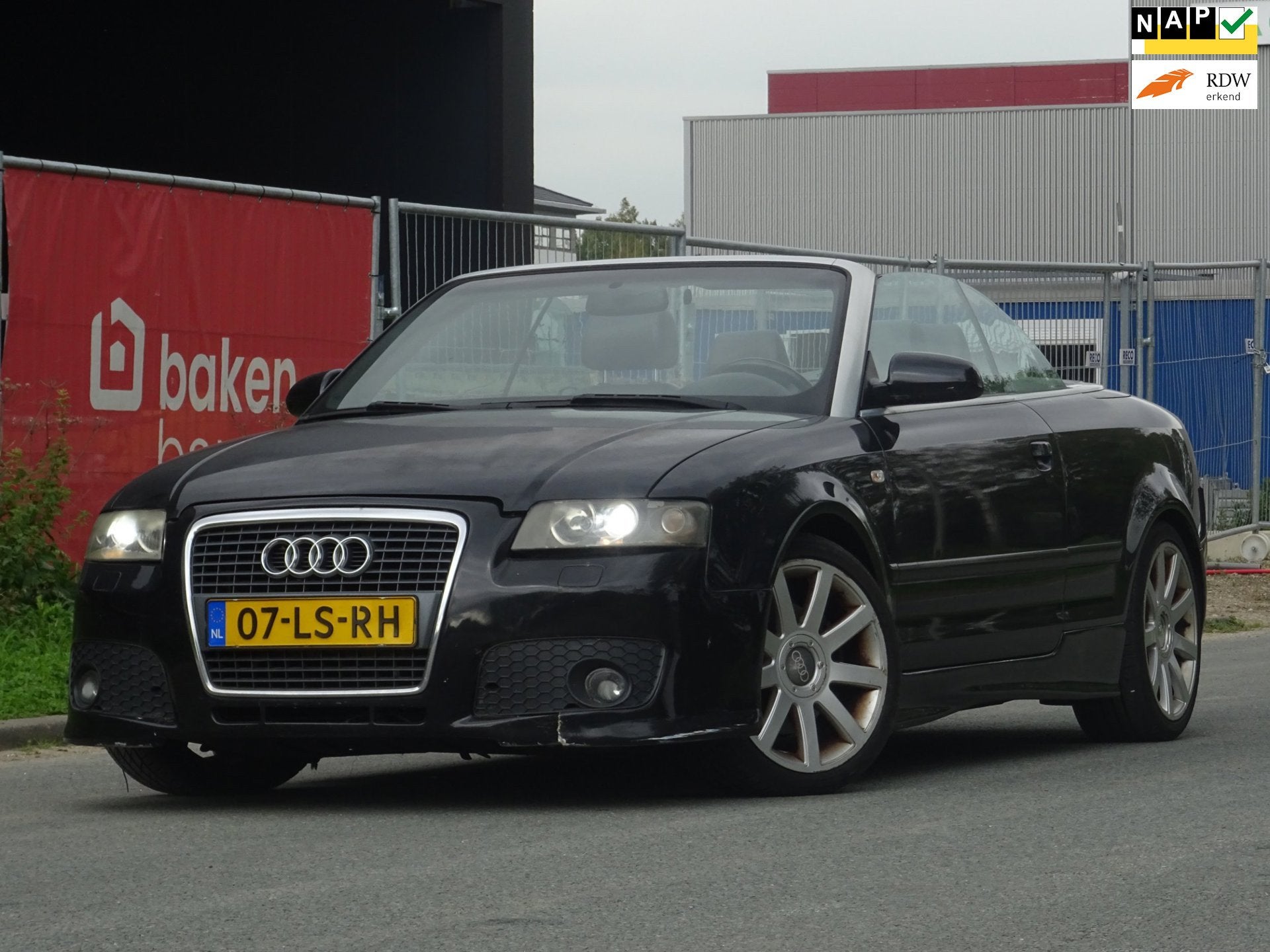 Audi A4 Cabriolet 3.0 V6 Exclusive AUT. NAP/LEER/NAVI/PDC, Gebruikt, 1595 kg, Cabriolet, 4 stoelen