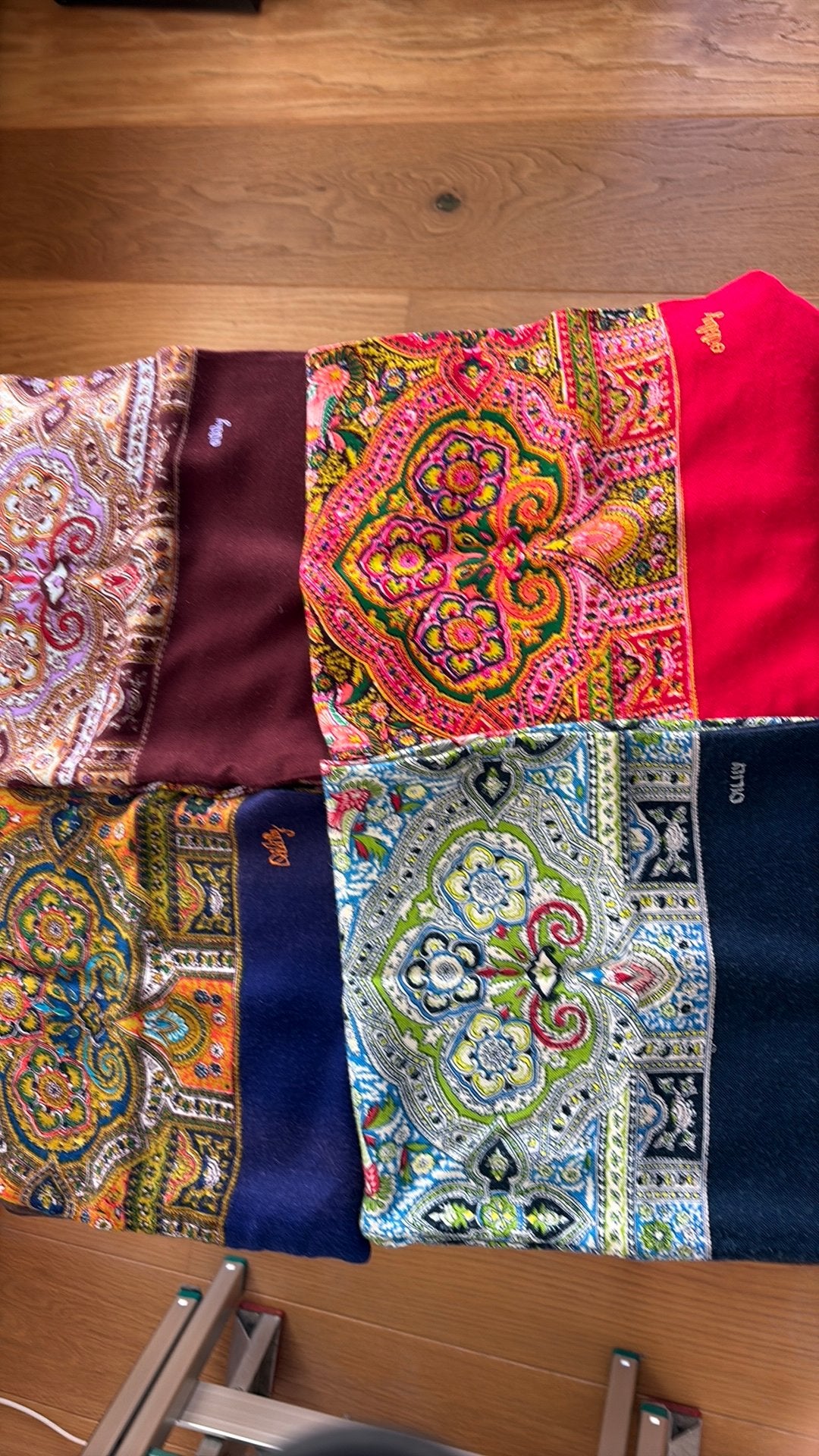 4 vintage Oilily sjaals, Kleding | Dames, Mutsen, Sjaals en Handschoenen, Ophalen, Gedragen, Maat 38/40 (M), Sjaal