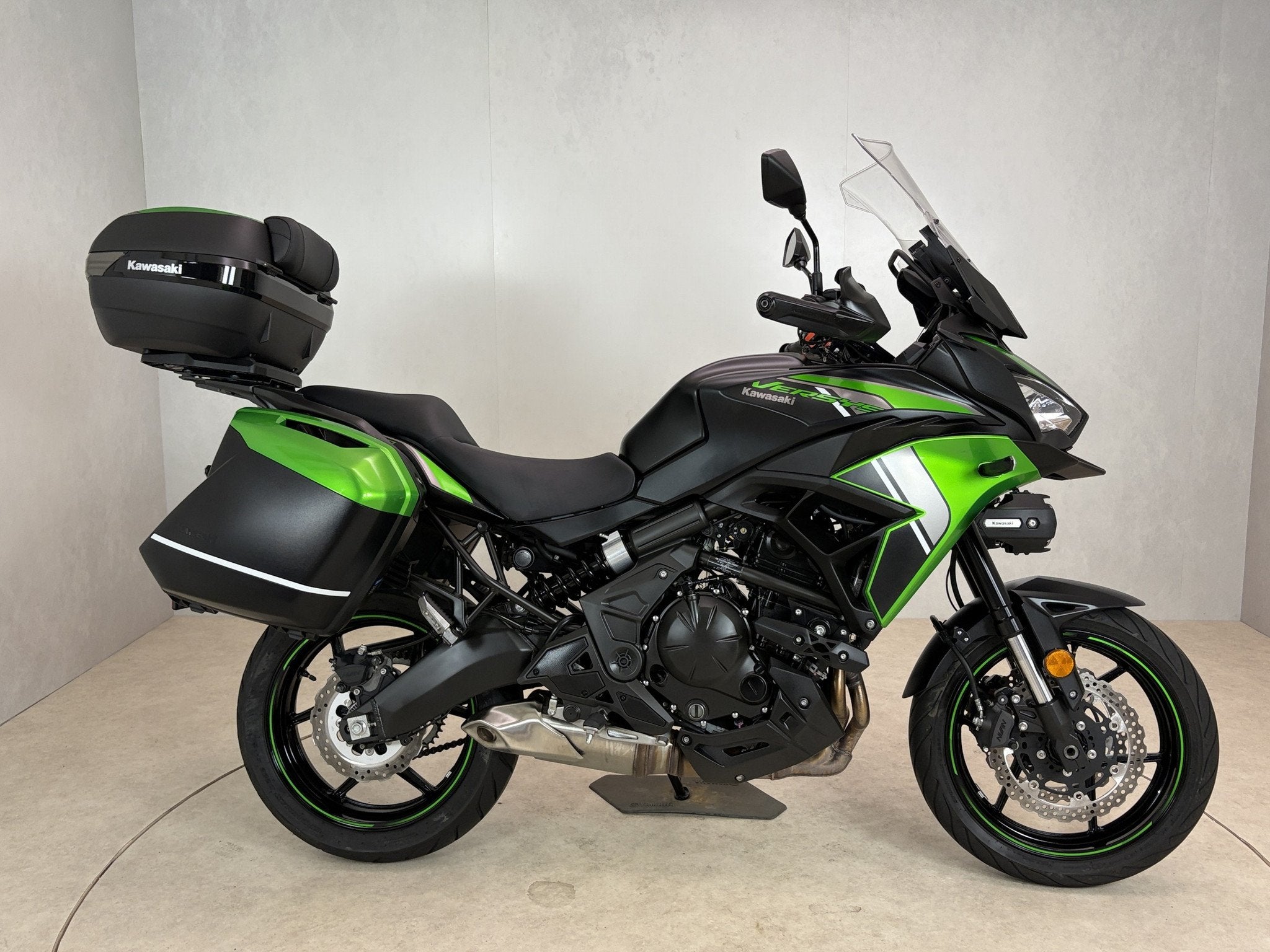 Kawasaki VERSYS 650 GRAND TOURER (bj 2024), Bedrijf, Info@kawasaki.nl, Toermotor, Jacobus Spijkerdreef 1-3
2132 PZ  Hoofddorp, NL