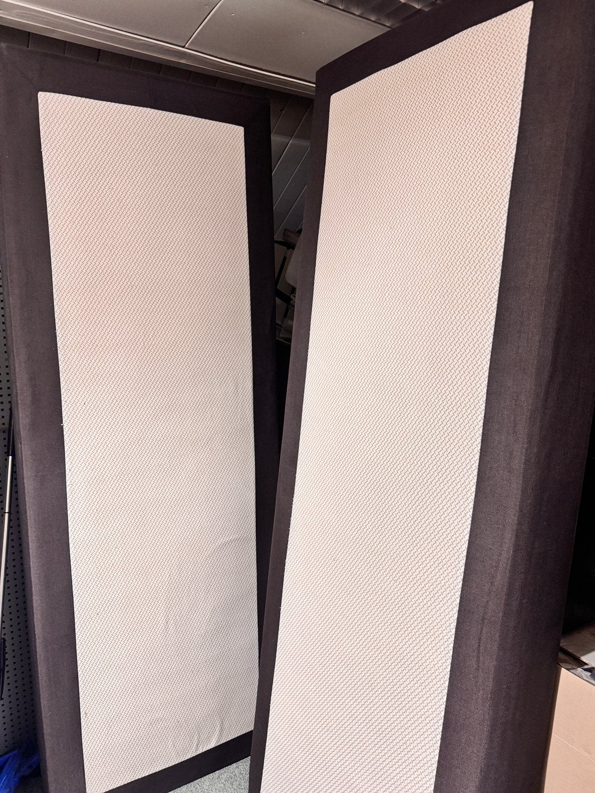 2x boxspring onderstel - 2x 70 cm - 140x200 cm, Ophalen of Verzenden, Tweepersoons, 200 cm, 140 cm