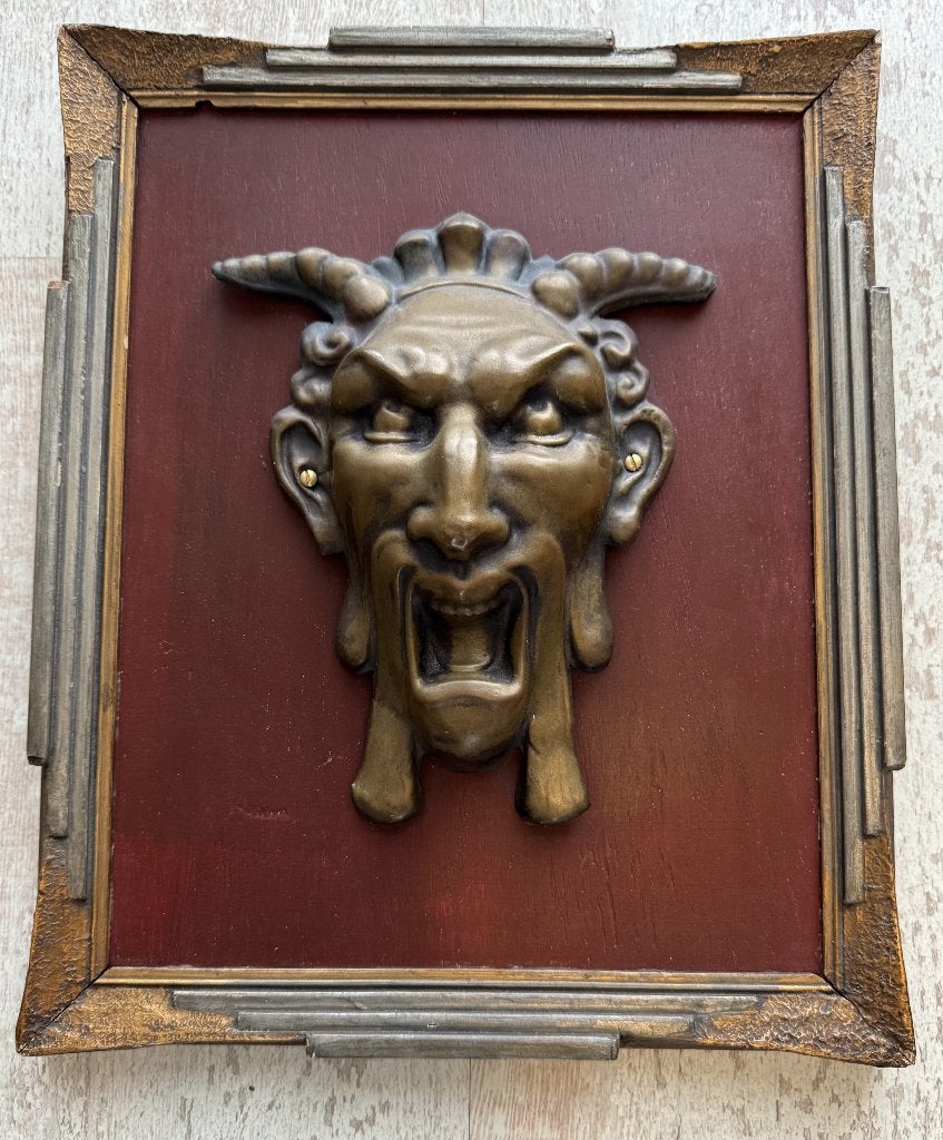 Fraaie vintage metalen wandsculptuur van een duivelsmasker, Antiek en Kunst, Ophalen, Portret of Personen
