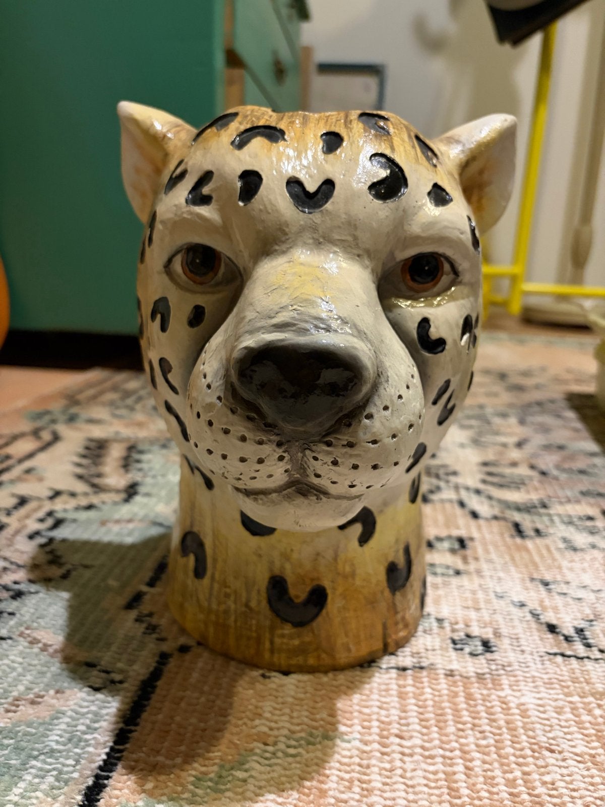 Cheetah vaas dierenkop vaas 28cm, Handgemaakt, Meerkleurig, Zo goed als nieuw, Steen/keramiek