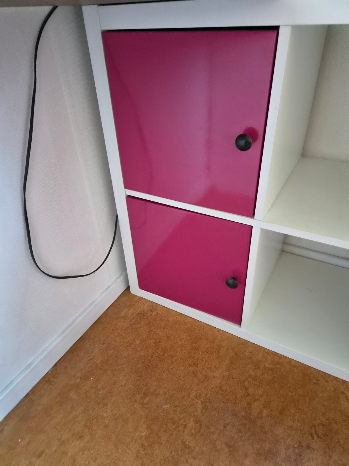 KALLAX Inzet met Deur - Roze Hoogglans 2 stuks, Ophalen, Gebruikt