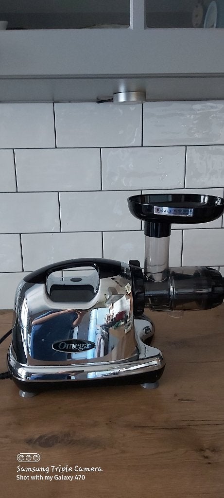 Omega Juicer (slow juicer), Ophalen, Overige typen, Zilver, Zo goed als nieuw