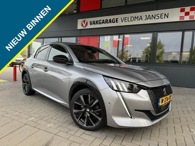 Peugeot 208 1.2 PT GT PACK 101 PK (SPORTIEVE UITVOERING!), Auto's, Voorwielaandrijving, 101 pk, Gebruikt, 49 €/maand